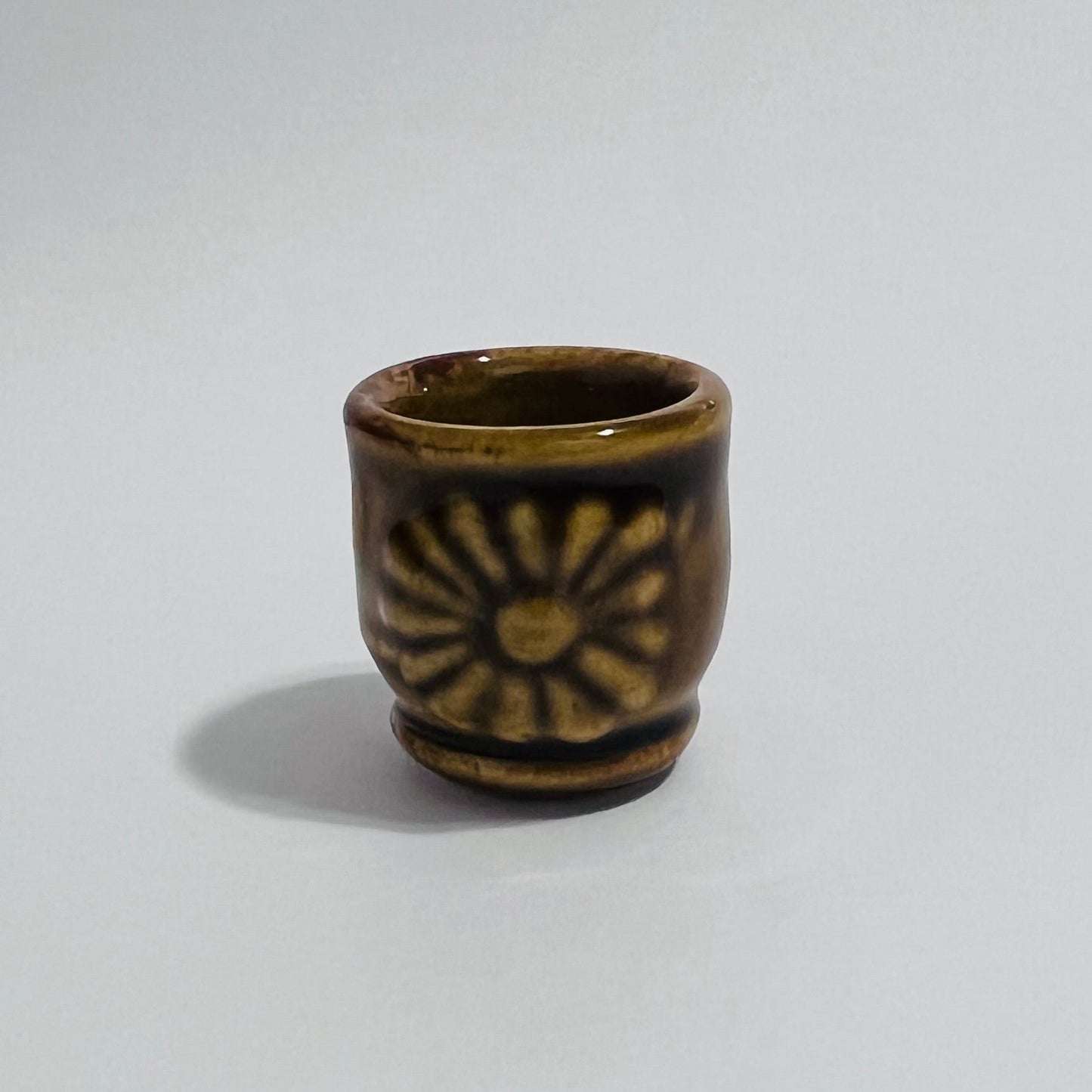 1/12 Scale Brown Glazed Embossed Planter - Dollhouse Miniature