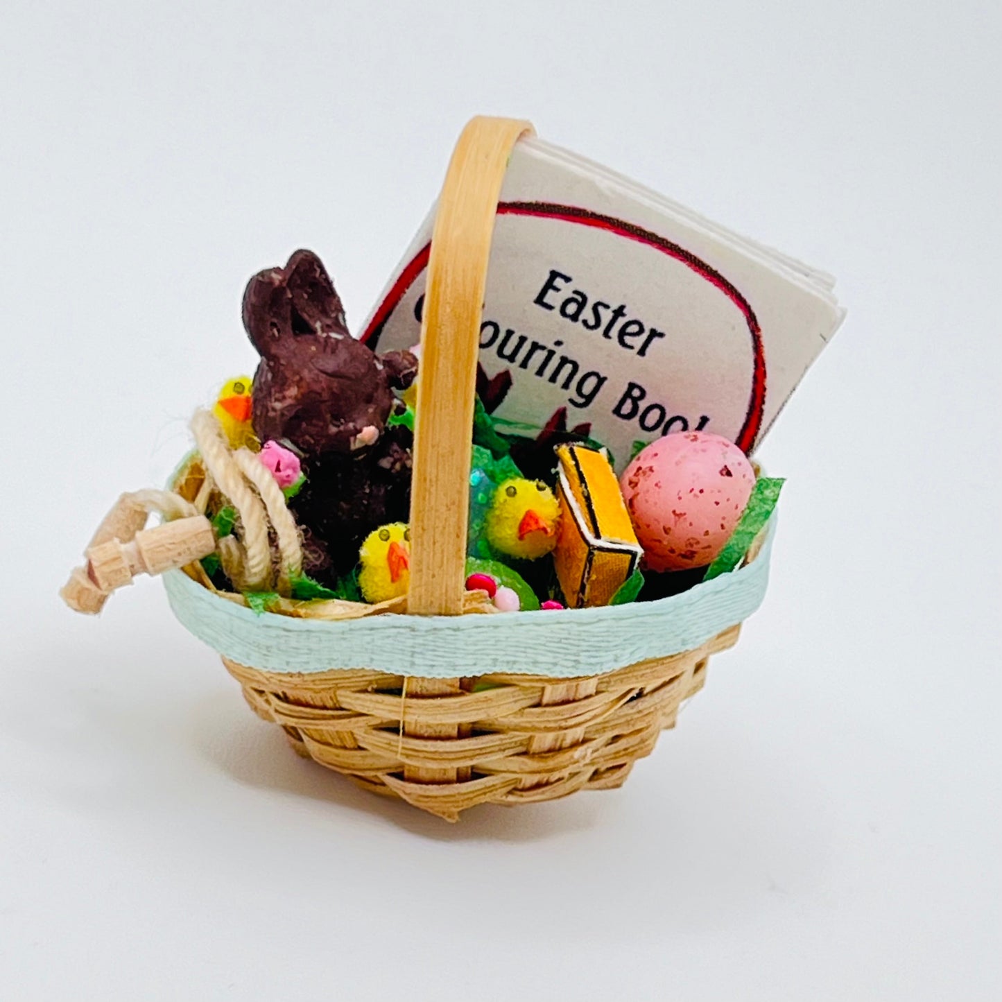 Easter Basket - 1/12 Scale Dollhouse Miniature
