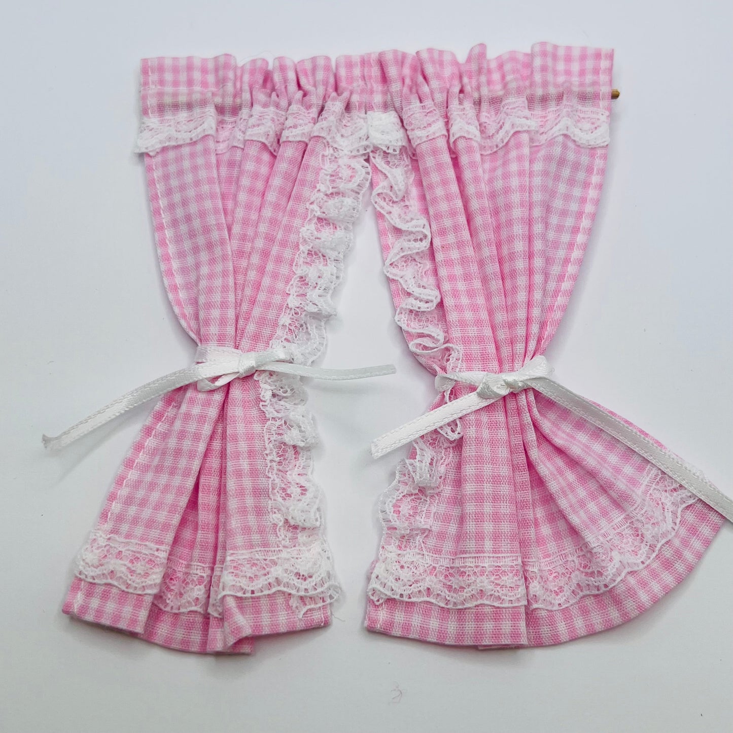 Pink Curtains - 1/12 Scale Dollhouse Miniature