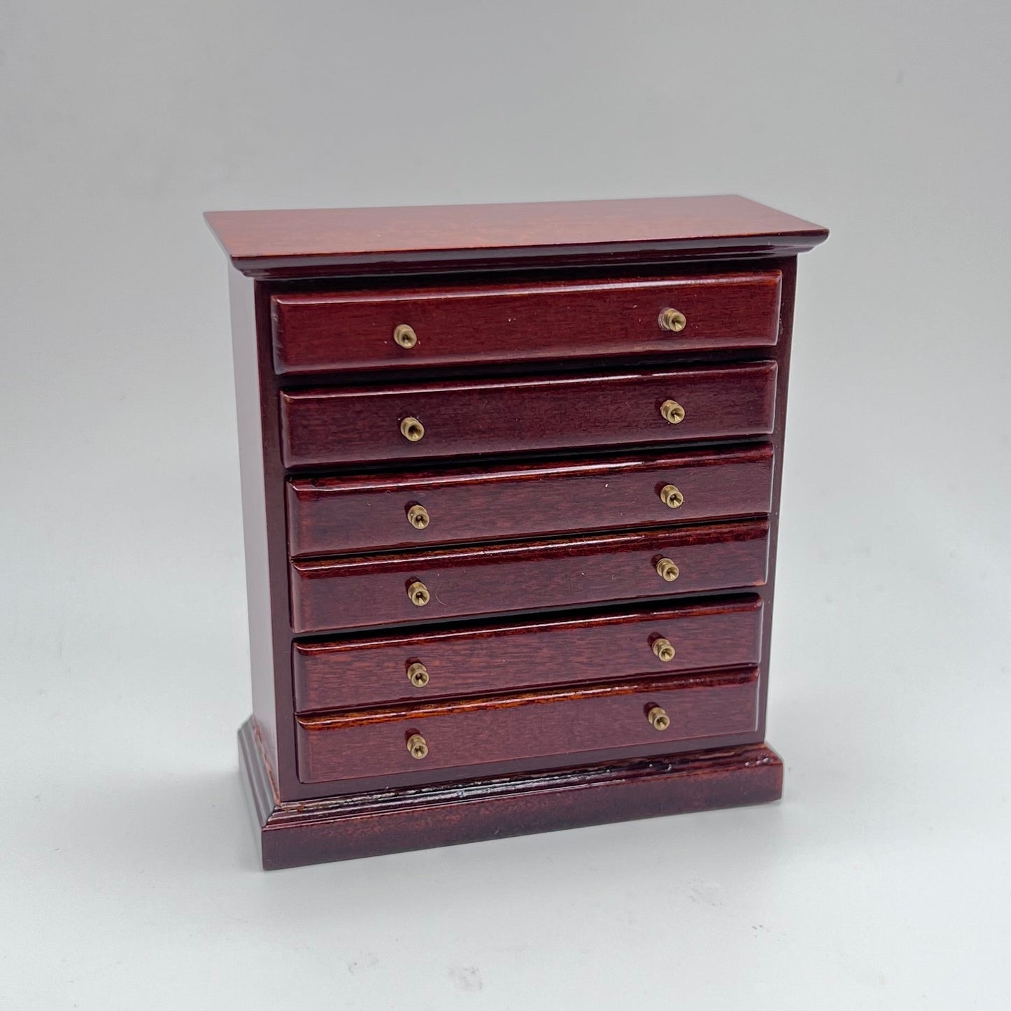 Bombay Co Dresser - Six Drawers - 1/12 Scale Dollhouse Miniature