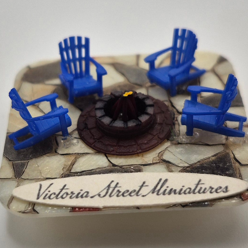 Painted Adirondack Chairs & Fire Pit - 3D Printed Kit - Ivette Orellana - 1/144 Scale Dollhouse Miniature (Copy)