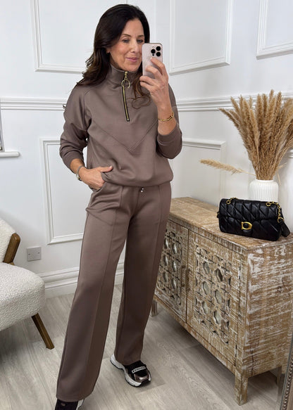 Daisy Light Brown Seam Detail Set