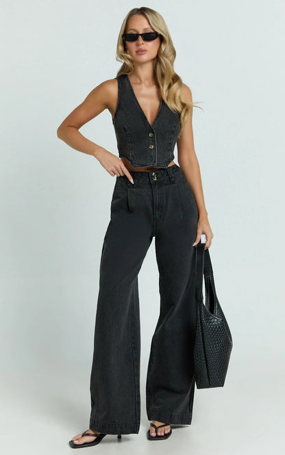 Fergie Jeans - Denim High Waisted Straight Leg Denim Jeans in Washed Black