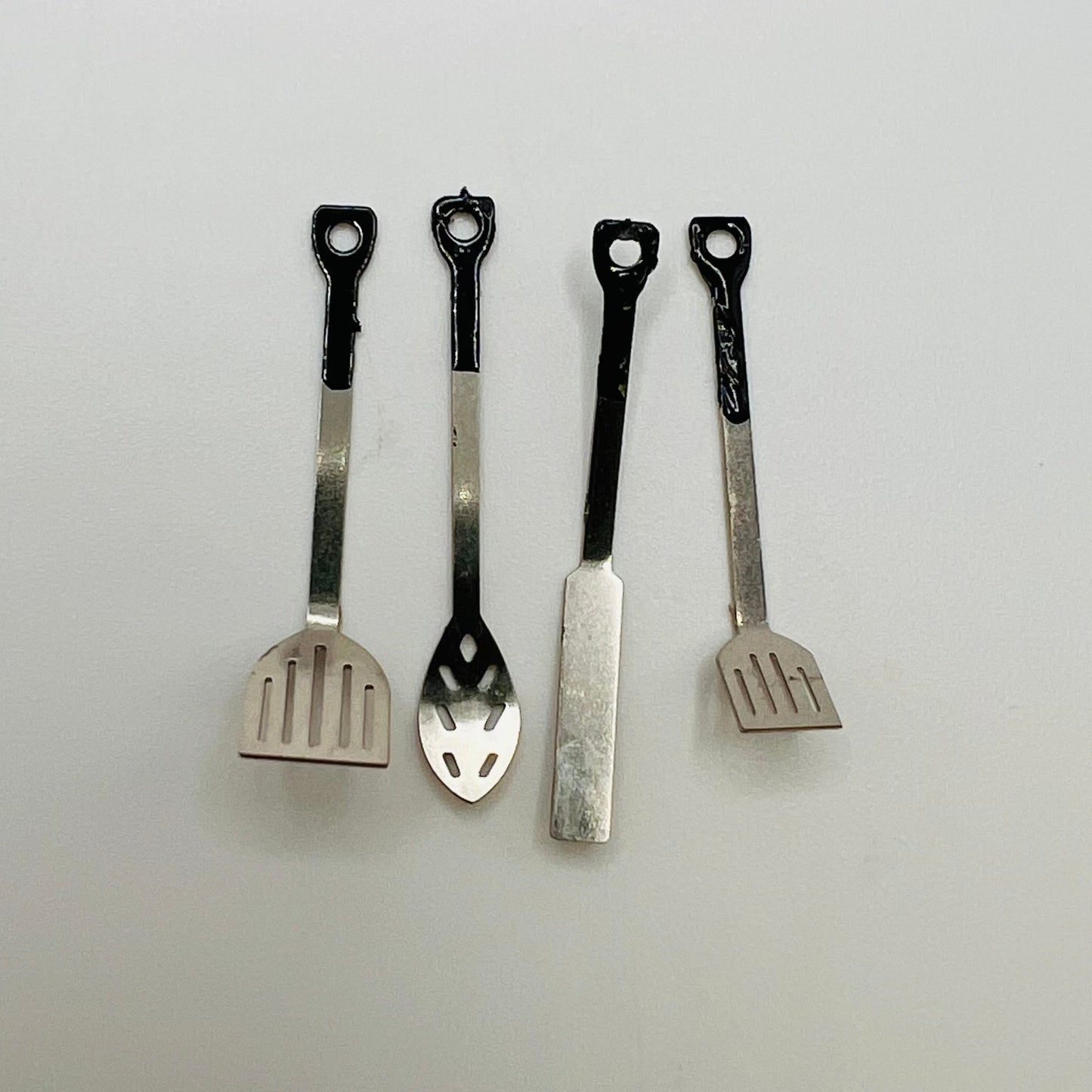 1920's Style Cooking Utensils - Set of 4 - 1/12 Scale Dollhouse Miniature
