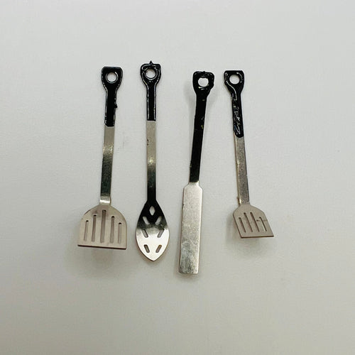 1920's Style Cooking Utensils - Set of 4 - 1/12 Scale Dollhouse Miniature