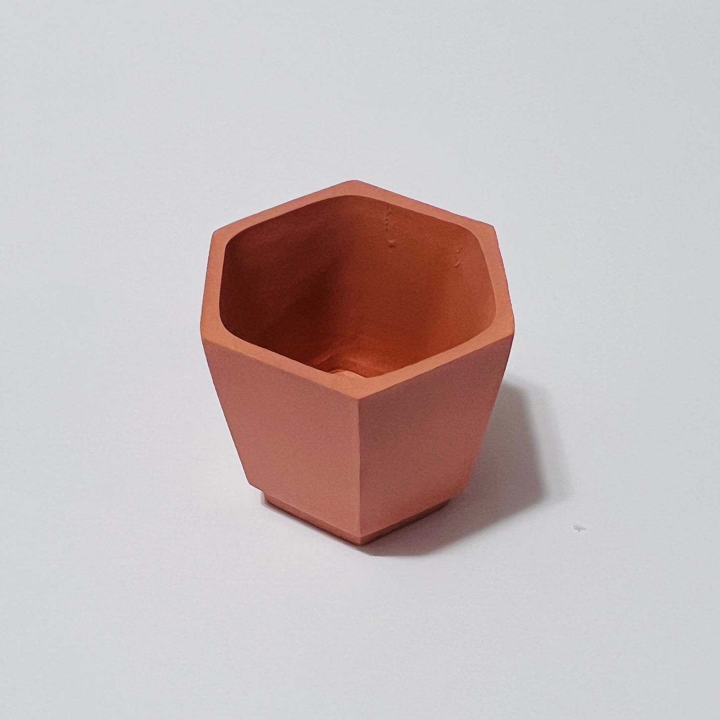 Hexagon Terracotta Flower Pot - 1/12 Scale Dollhouse Miniature