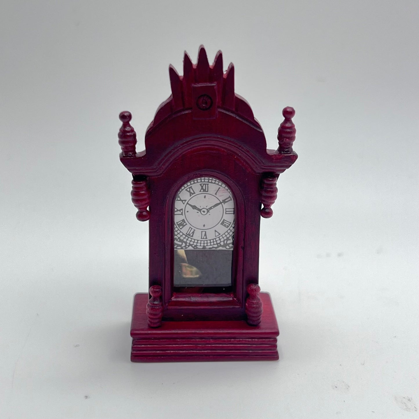 Mantel Clock - Mahogany - 1/12 Scale Dollhouse Miniature