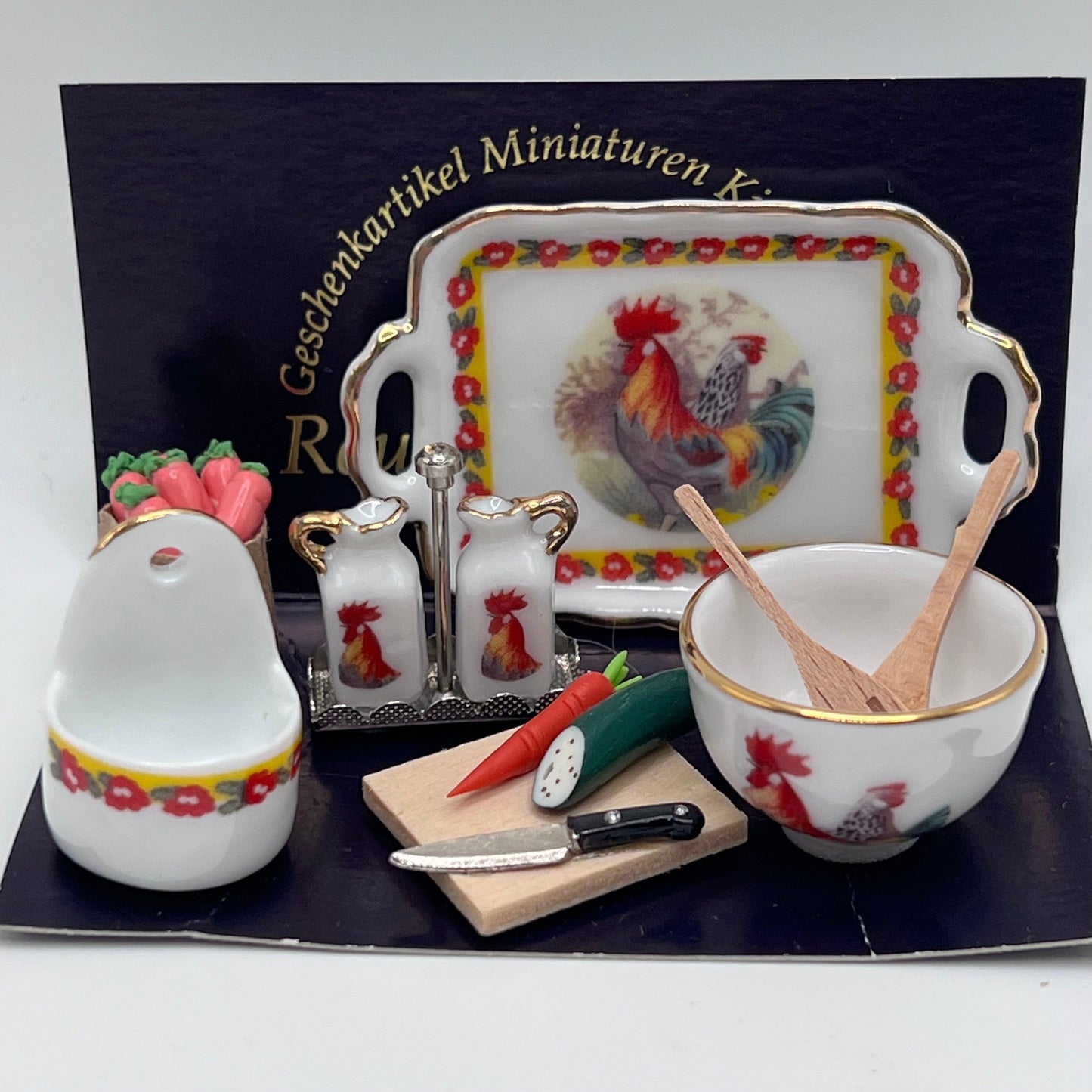 Reutter Porzellan Rooster Set- 1/2 Scale Dollhouse Miniature