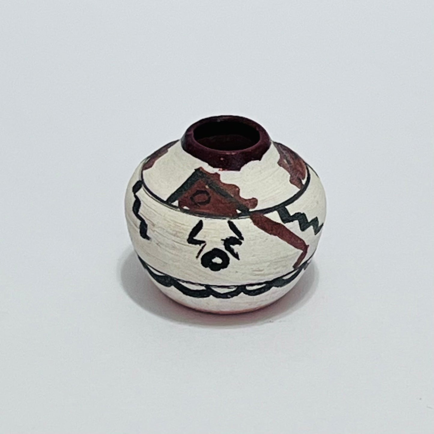 Native American Design Vase - 1/12 Scale Dollhouse Miniature