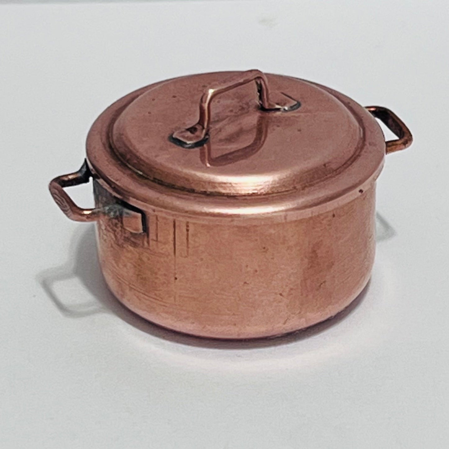 Copper Pot with Lid - 1/12 Scale Dollhouse Miniature
