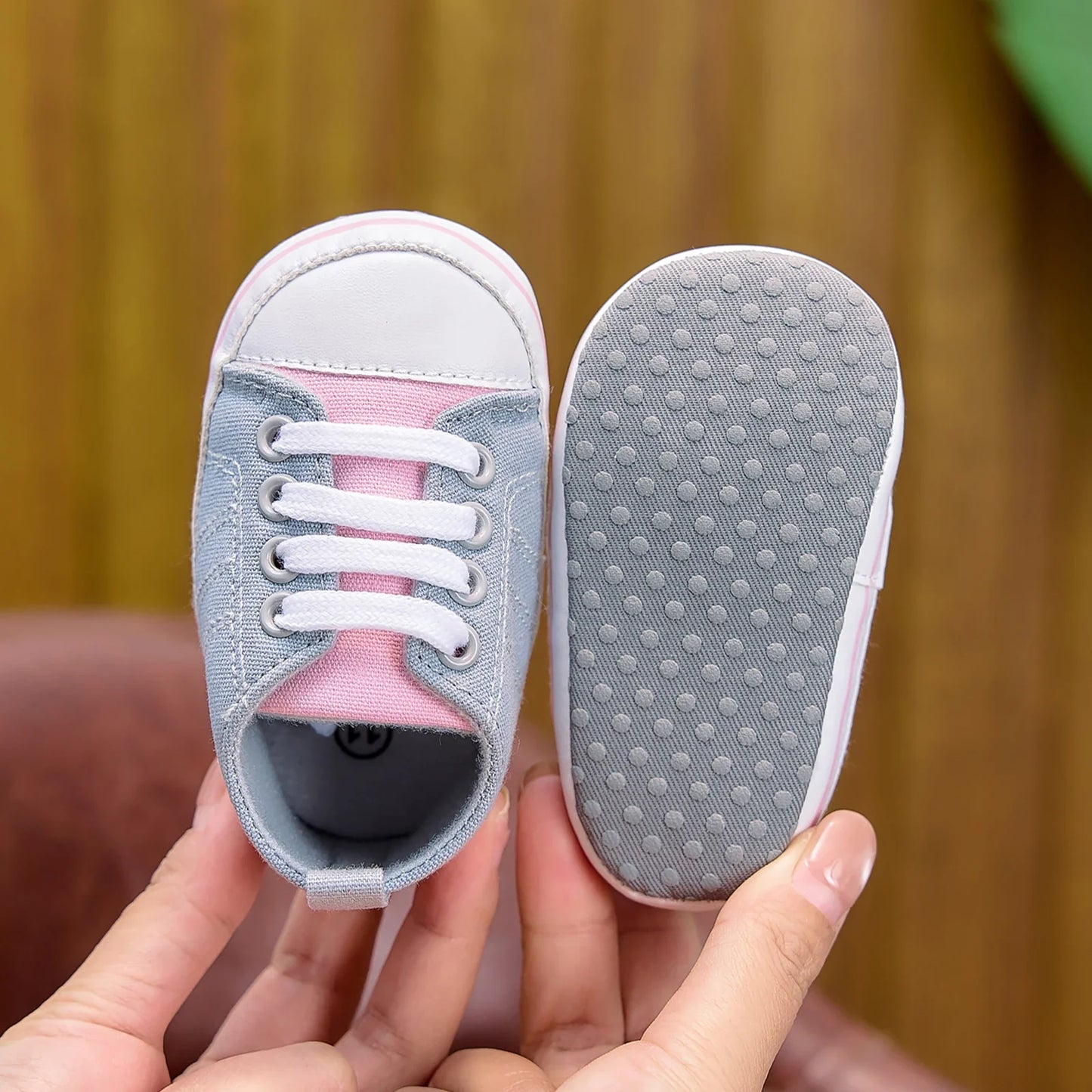 MOLLY Sneakers