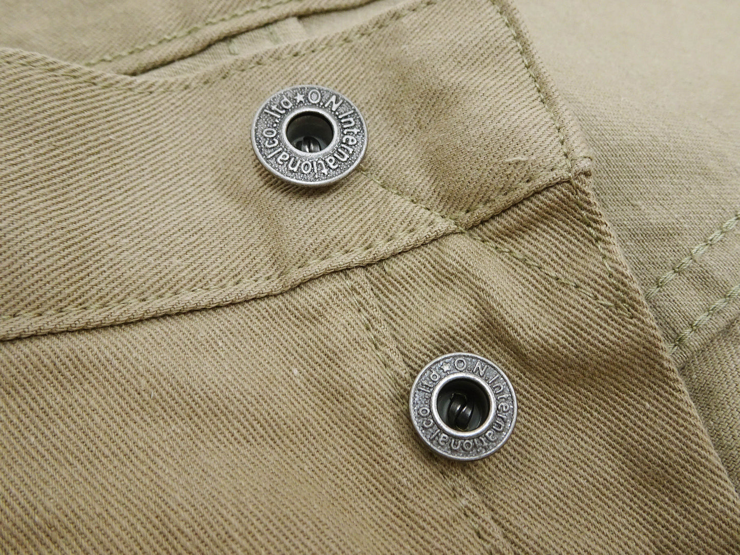 ONI Denim Selvedge Chino Pants - Men's Relaxed Straight Fit, Button Fly, Casual 8oz Selvage Chino Twill Trousers - ONI266SVC-KHB khaki-Beige