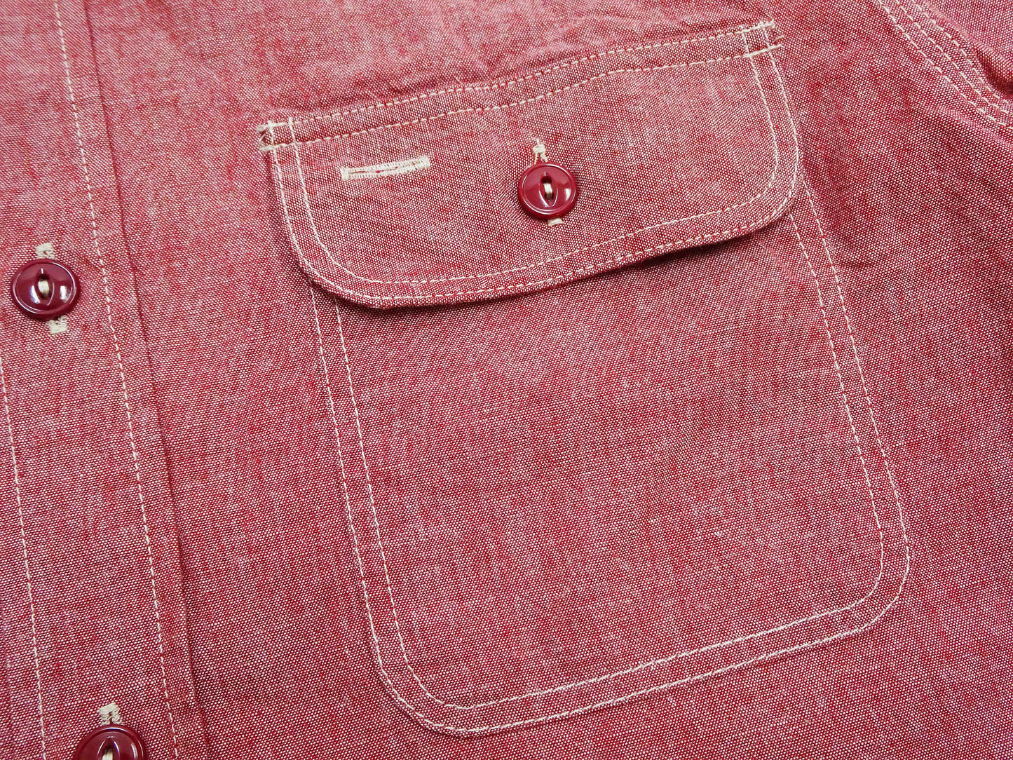 Sugar Cane Red Chambray Work Shirt Men's Short Sleeve Cotton Button-Up Shirt Made in Japan (SC39703 / 461A Red / One-Wash)