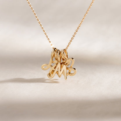 Script Initial T Charm